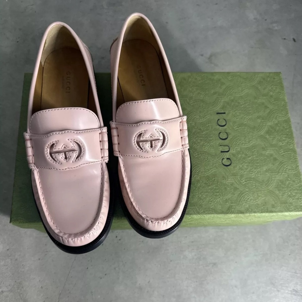 Brand new Pink Gucci Loafers size 38.5